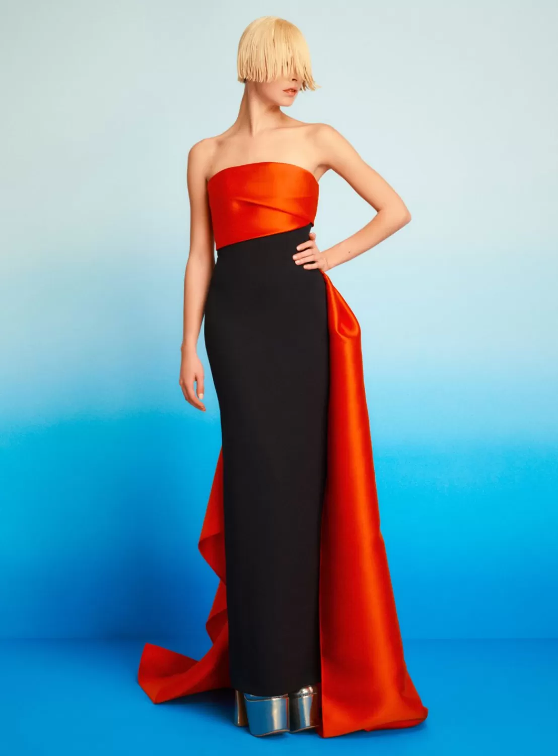 The Kinsley Maxi Dress In Orange & Black^Solace London Flash Sale