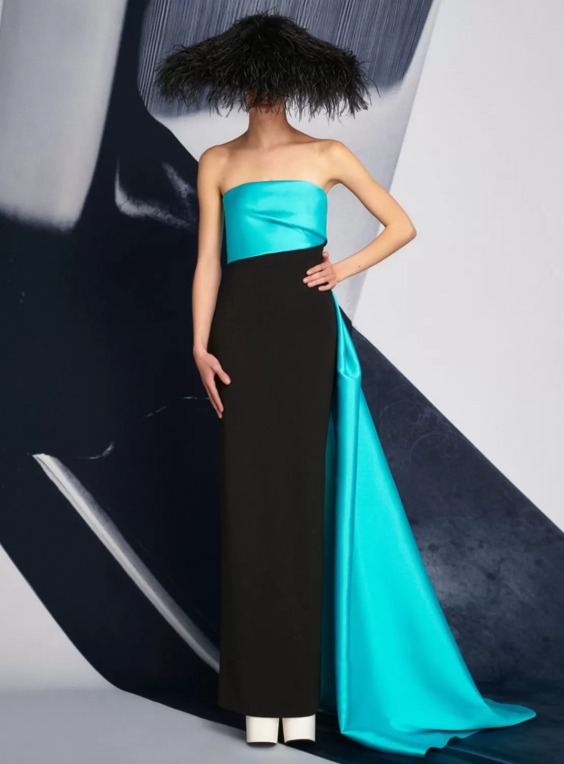 The Kinsley Maxi Dress In Turquoise & Black^Solace London Best Sale