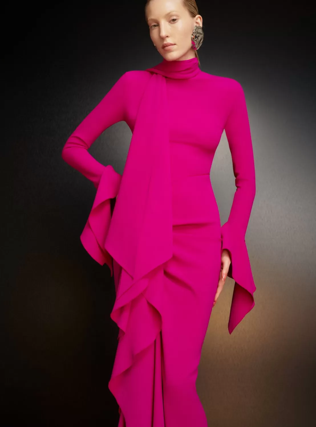 The Nella Maxi Dress In Fuchsia^Solace London Fashion