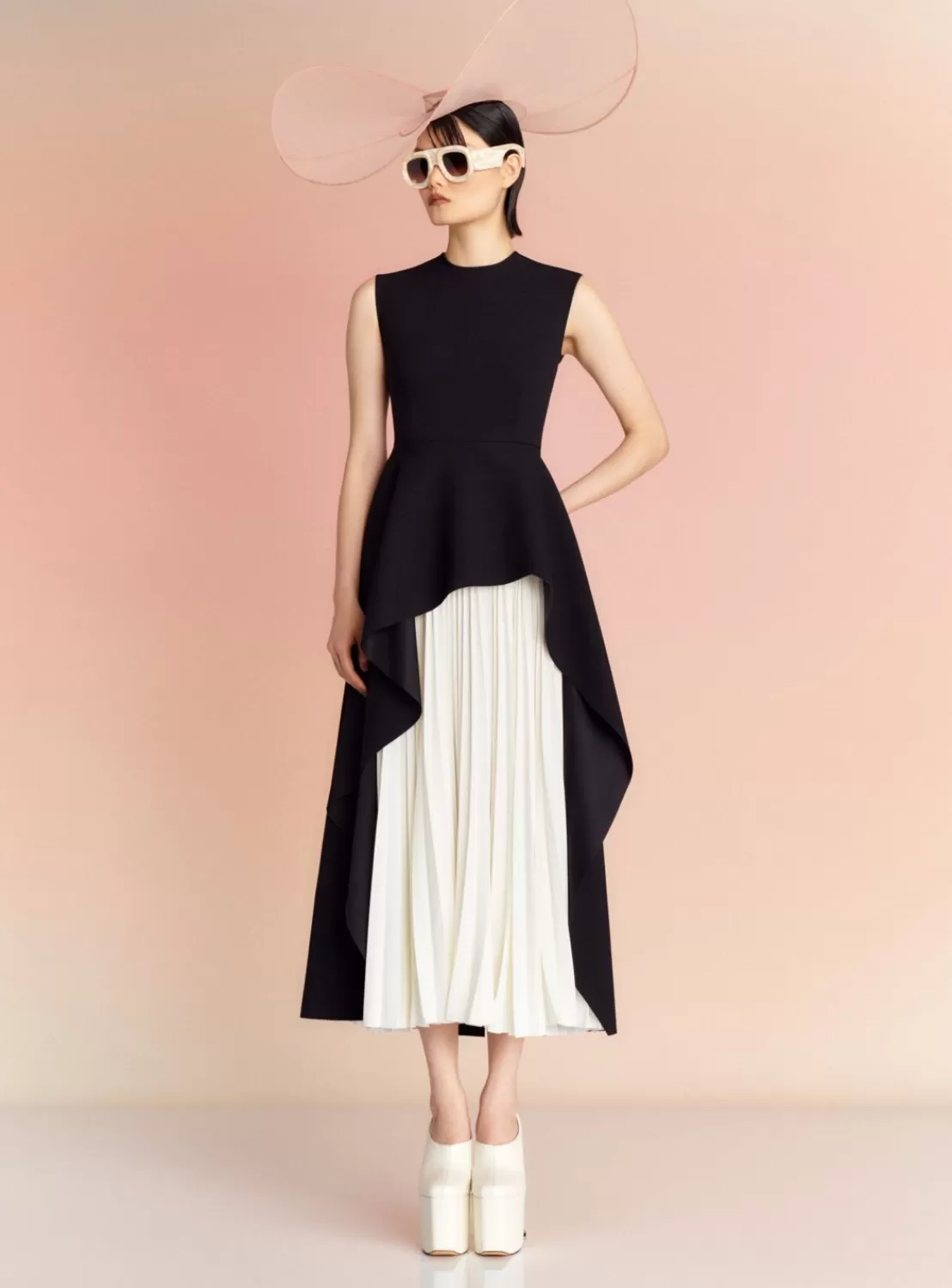 The Severny Midi Dress In Black & Cream^Solace London Sale