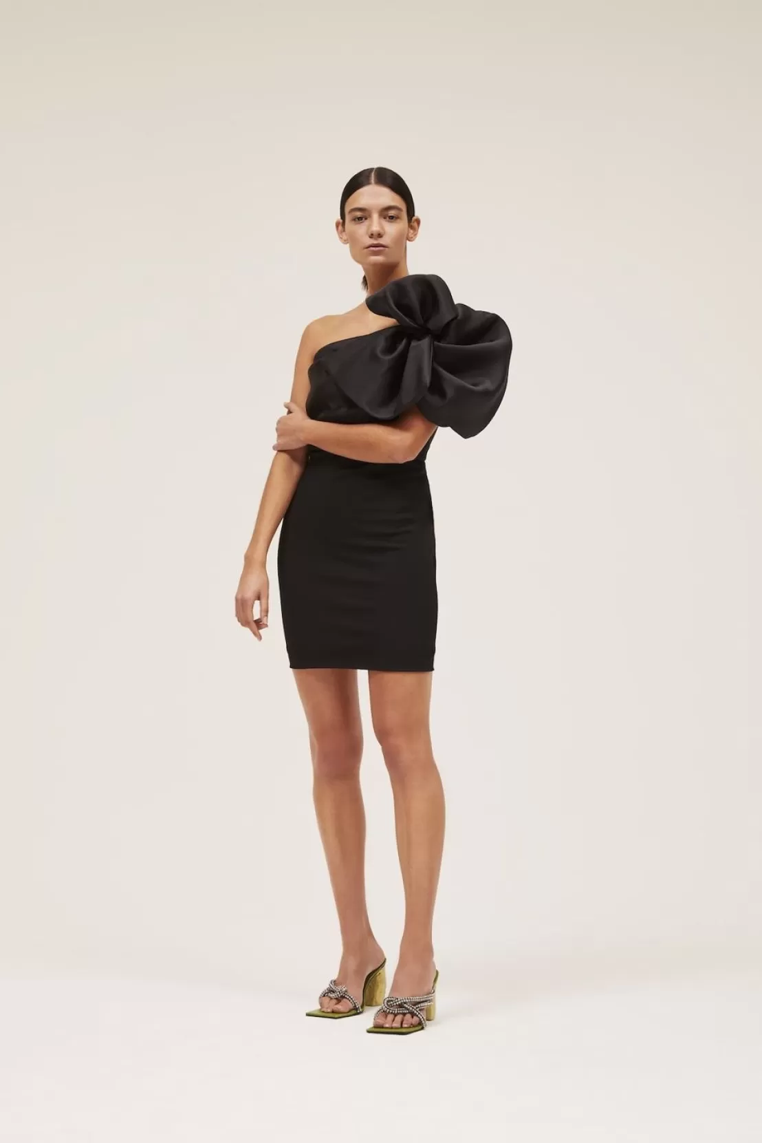 The Tianah Dress In Black^Solace London New