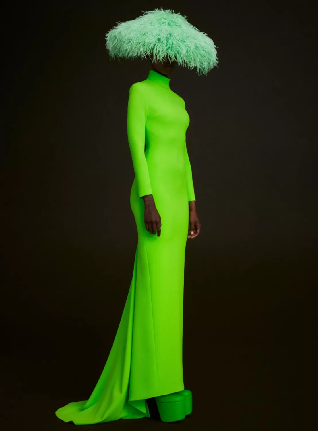 The Vivienne Maxi Dress In Lime^Solace London Store